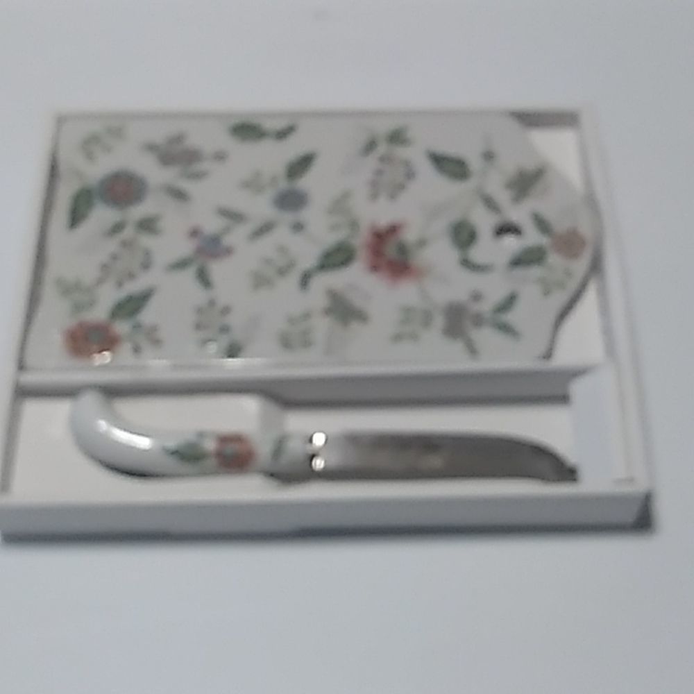 Andrea by Sadek Cheeseboard Set